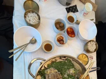 숨겨진 보석을 찾았다! 삼척에서 만난 인생 뼈국 맛집, 여기 진짜 레전드다