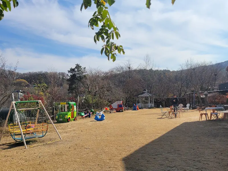 식당 외부 풍경