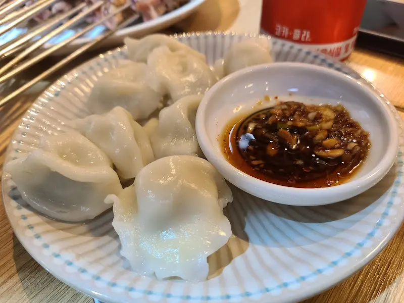 송화양꼬치의 서비스 물만두