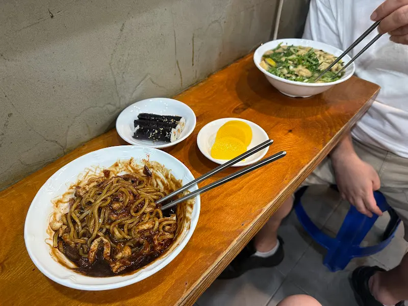 우동과 짜장면, 그리고 꼬마김밥