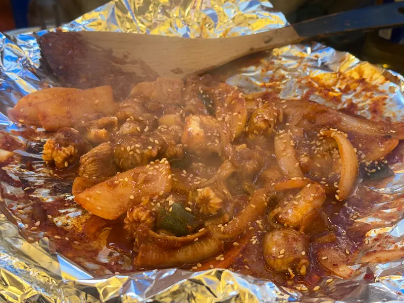 매콤한 양념 꼼장어 구이