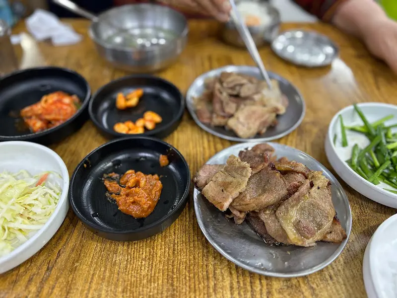 맛있게 구워진 돼지불백