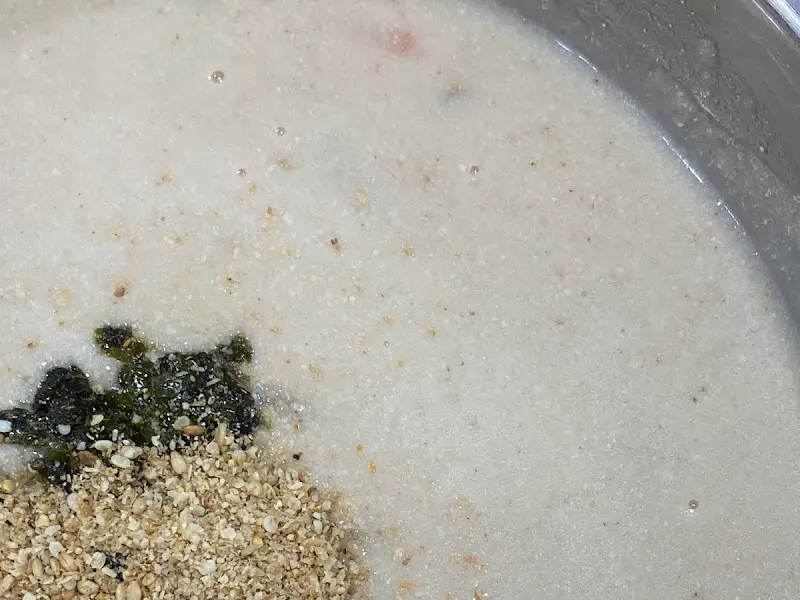 뽀얀 임자탕 국물