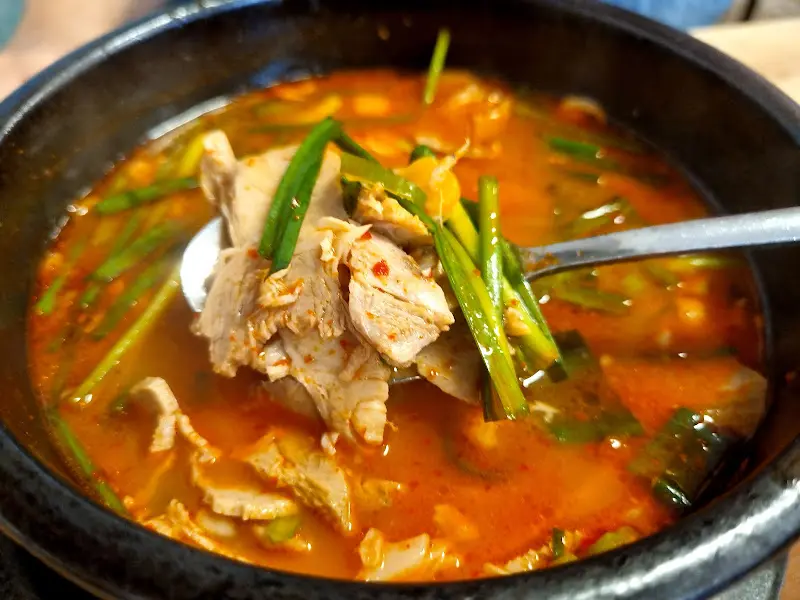 옛날돼지국밥 얼큰 버전