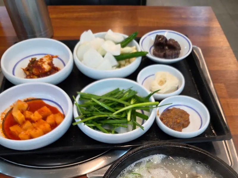 수육 정식 반찬