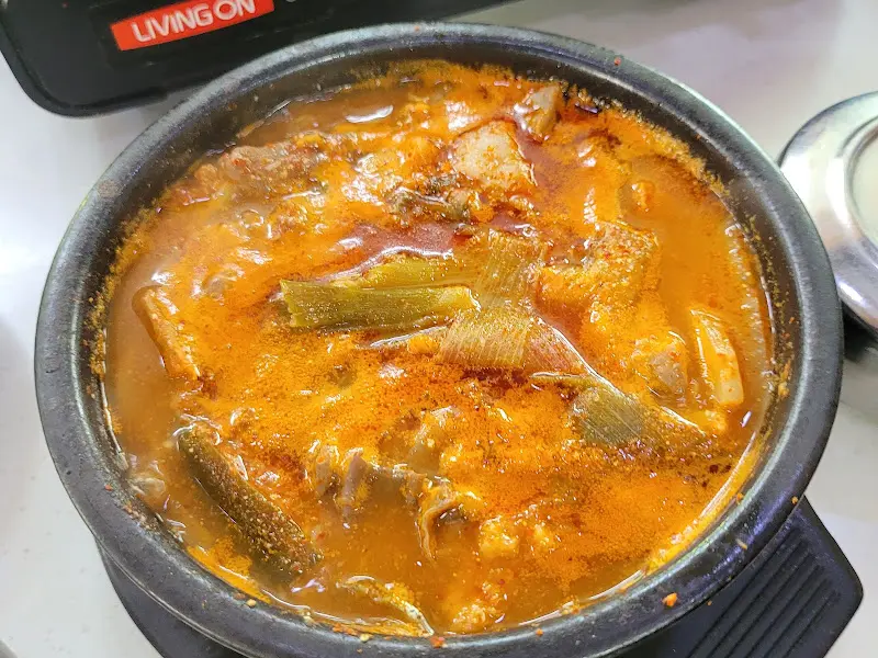 보글보글 끓는 내장탕