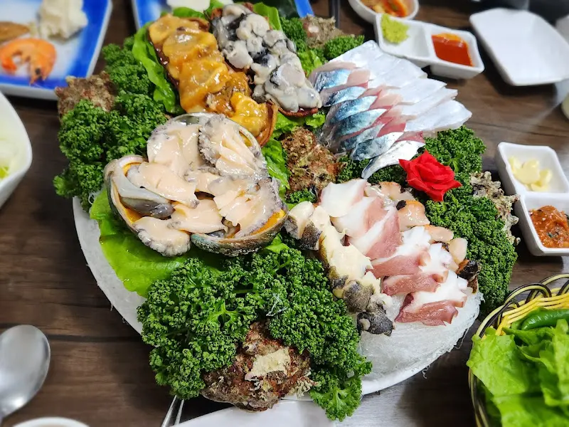 해산물 모듬 한상차림