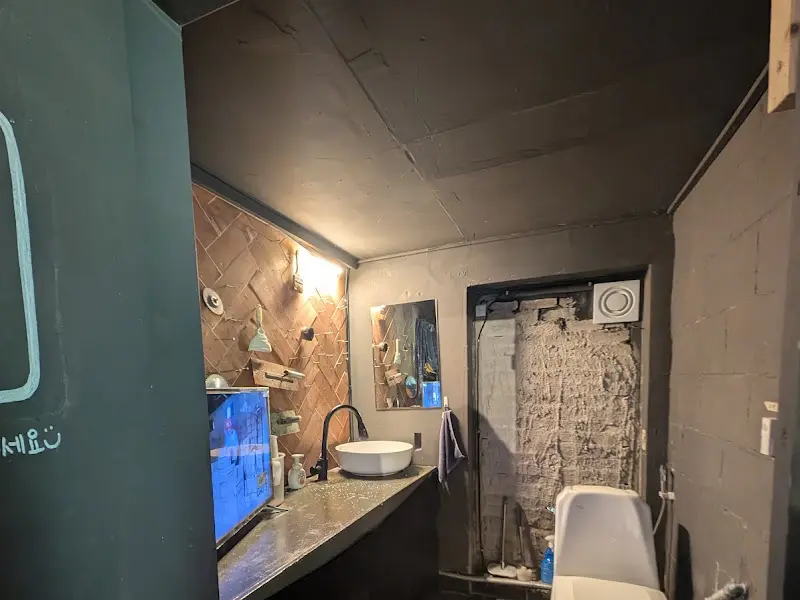 깔끔하고 개성 넘치는 화장실