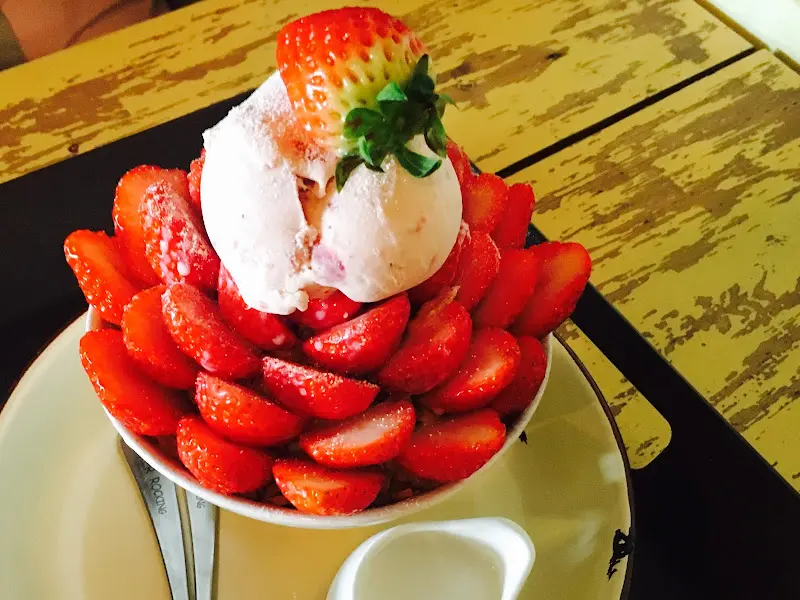 카페 내부 인테리어