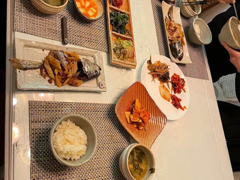 산수유 정식 메인 요리