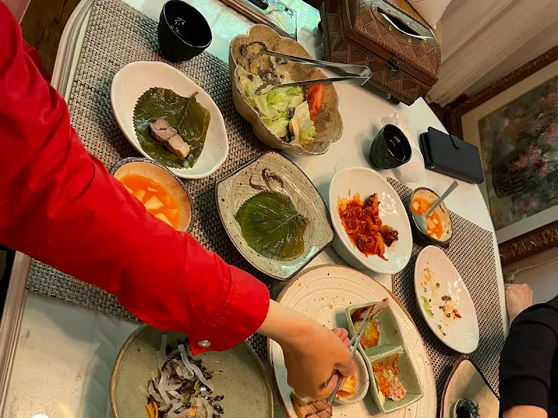 산수유산장 반찬