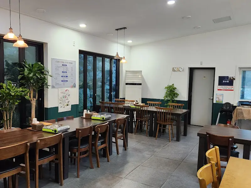 소담정의 내부 모습