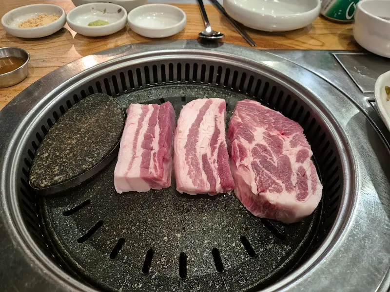 맛찬들왕소금구이 숙성 오겹살