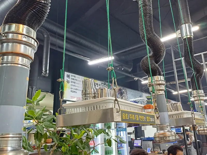 테이블 위 환풍시설