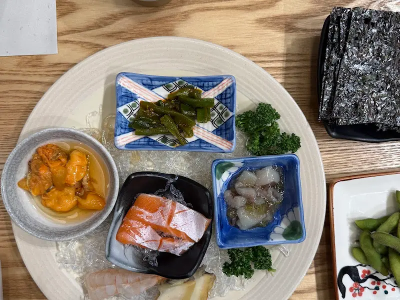 다채로운 색감의 만선가 코스 요리