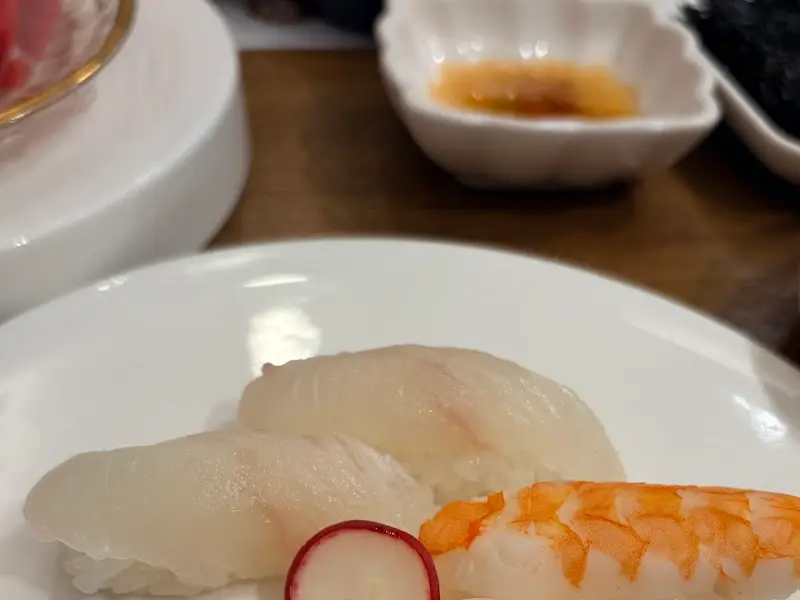 신선한 회 초밥