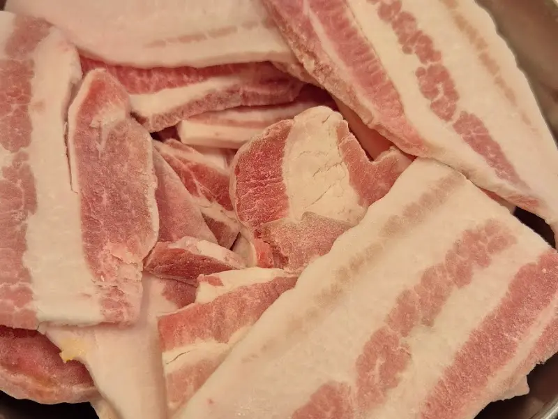 신선한 냉동 삼겹살