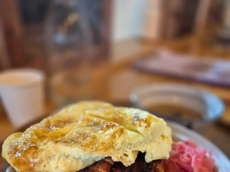 달콤한 계란이 인상적인 장어덮밥