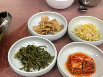 세월이 녹아든 감칠맛, 종로 오삼불고기 노포에서 맛보는 힙한 서울 맛집 기행