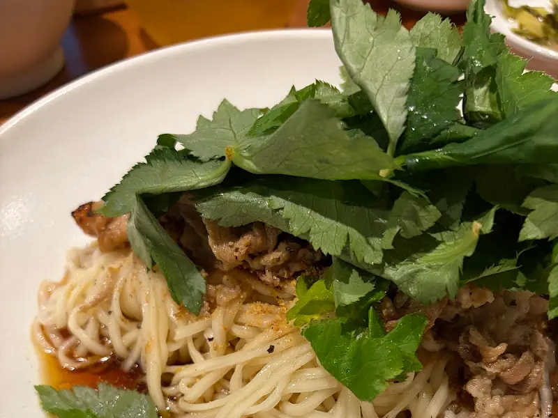 숯고기국수 근접샷