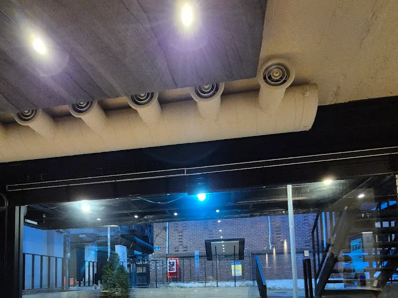 국숯집 외부 조명