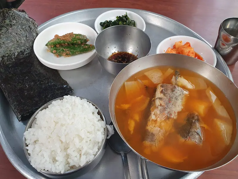 동태찌개 한 상 차림