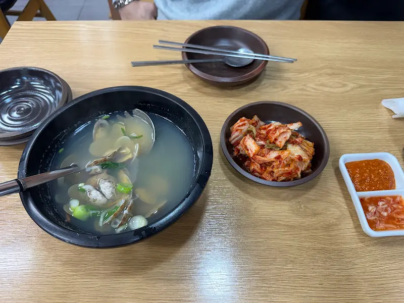 깔끔하게 비운 냄비