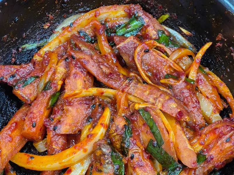 매콤달콤한 더덕구이