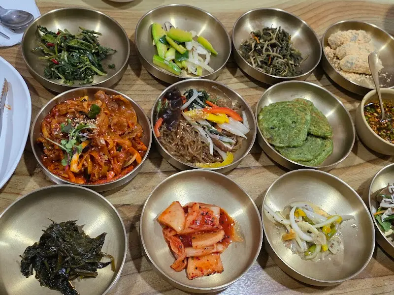 다채로운 나물 반찬