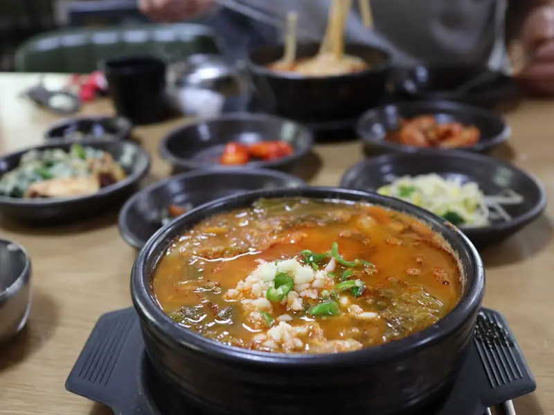 어탕수제비와 밑반찬