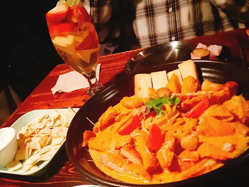 샹그리아와 파스타