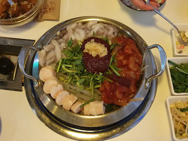 끓기 전 낙곱새