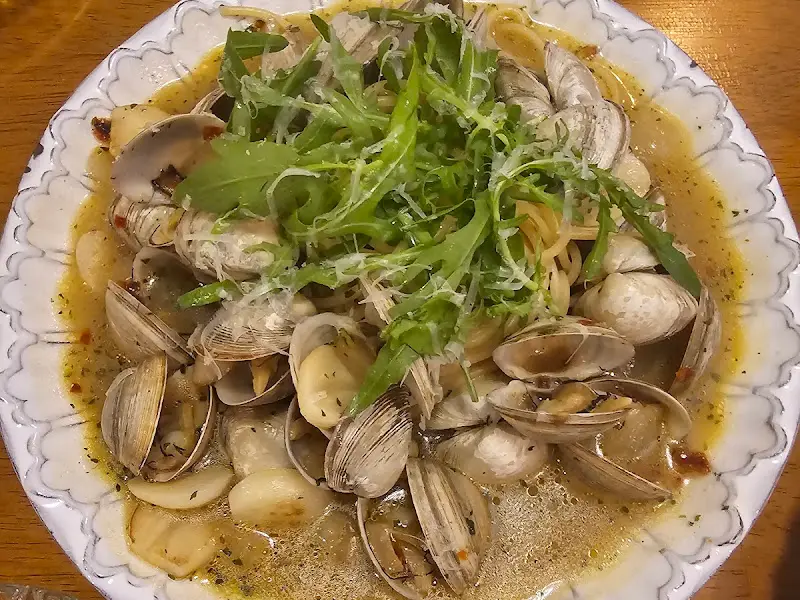 조개가 가득 들어간 파스타