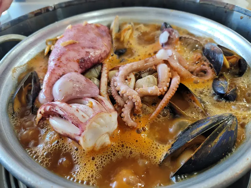 맛있는 해물 칼국수