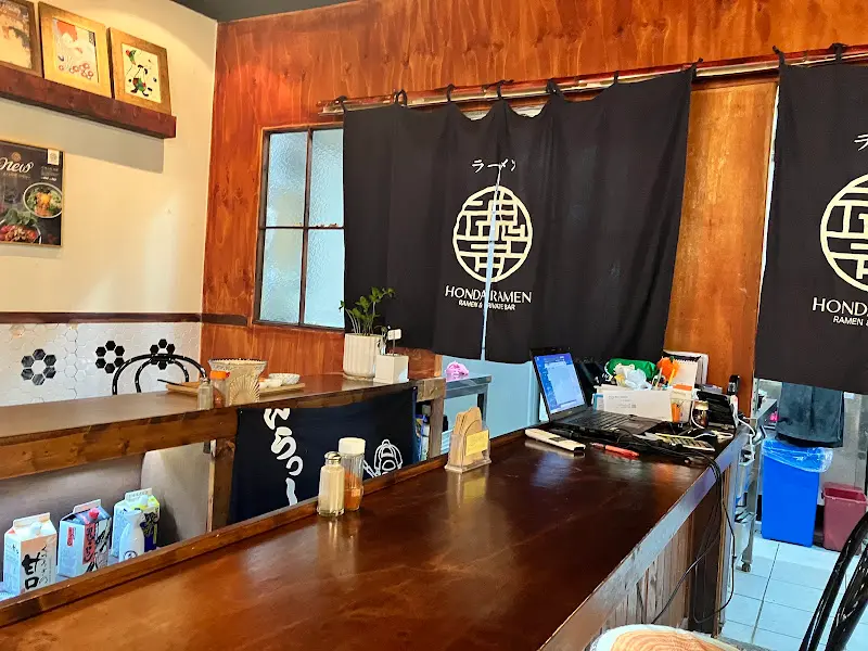 혼다라멘 내부 인테리어