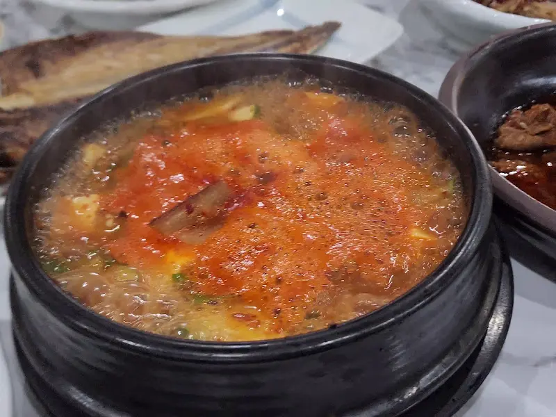 보글보글 끓는 된장찌개
