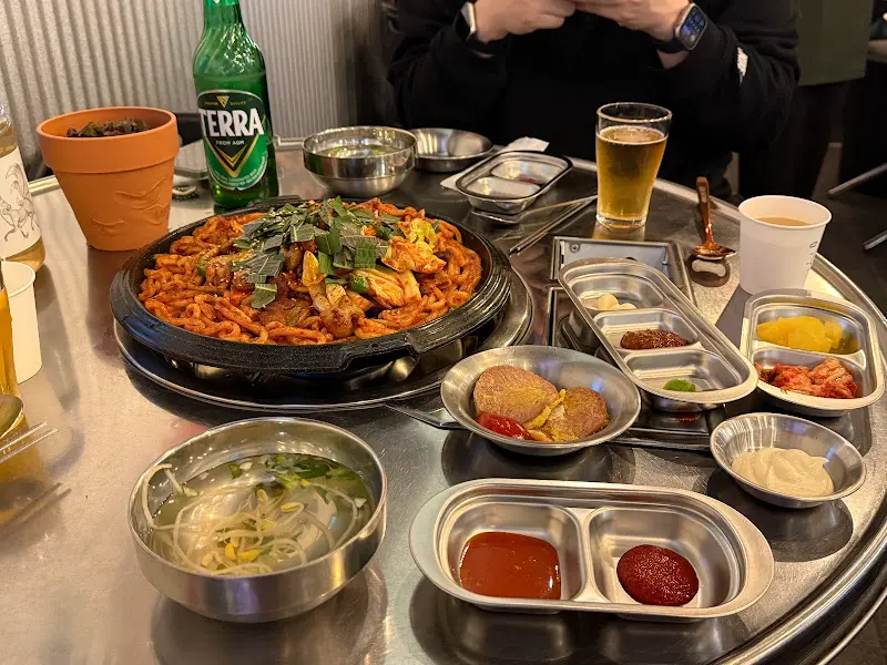 화랑대곱창 전체 상차림