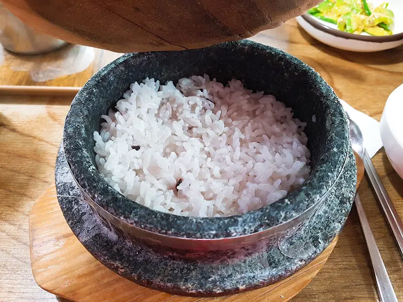 돌솥밥 사진
