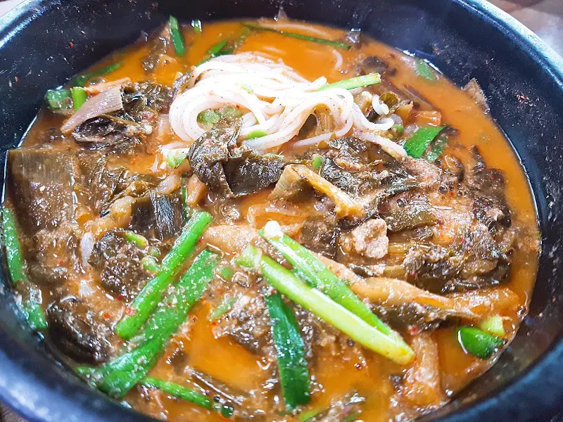 추어탕 근접 사진