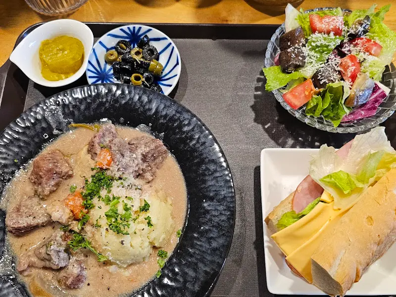 프랑스 가정식 한상차림