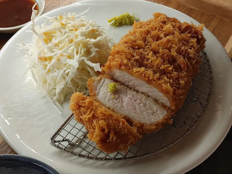 두툼한 로스카츠