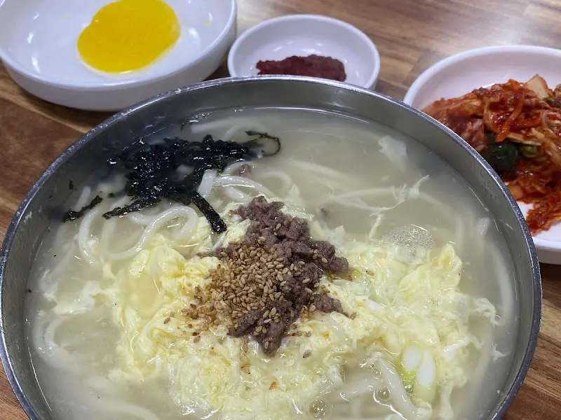 태백칼국수 칼국수와 김치