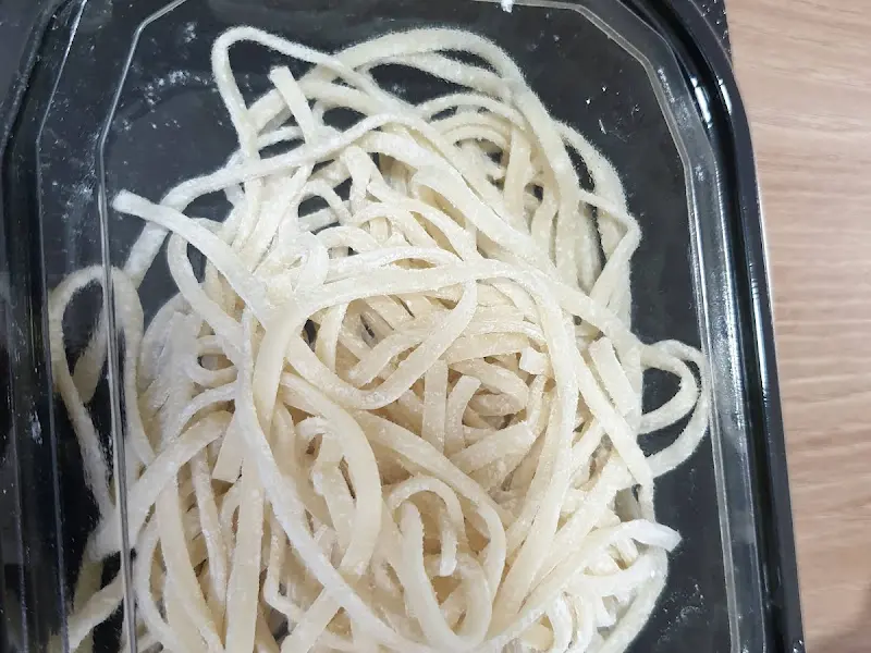 탱글탱글한 칼국수 면발