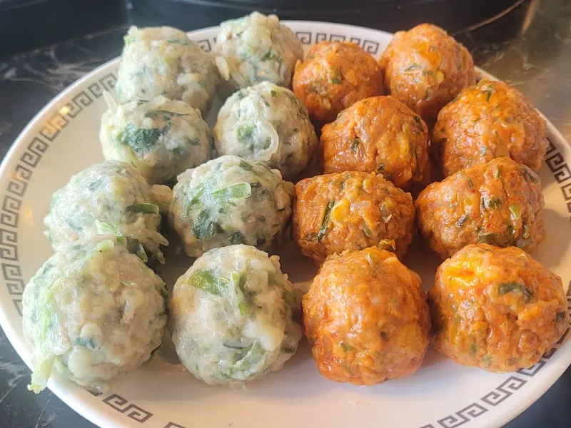 두 가지 맛 굴림만두