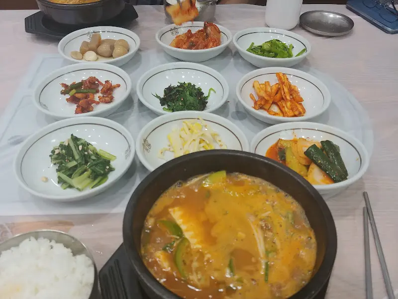 버드나무집 한상차림