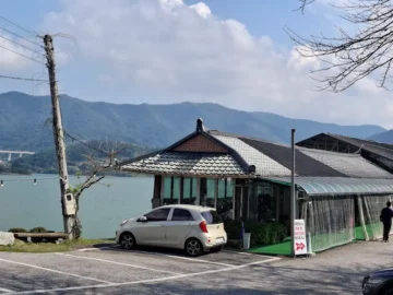 옥정호 바라보며 즐기는 임실 상록수, 그 풍경 속 맛있는 매운탕 여행