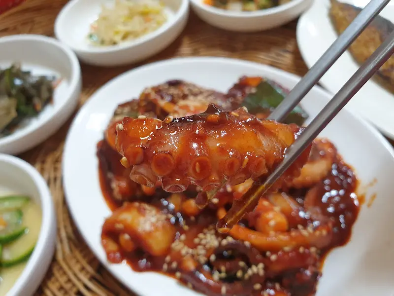 탱글탱글한 낙지볶음 근접샷