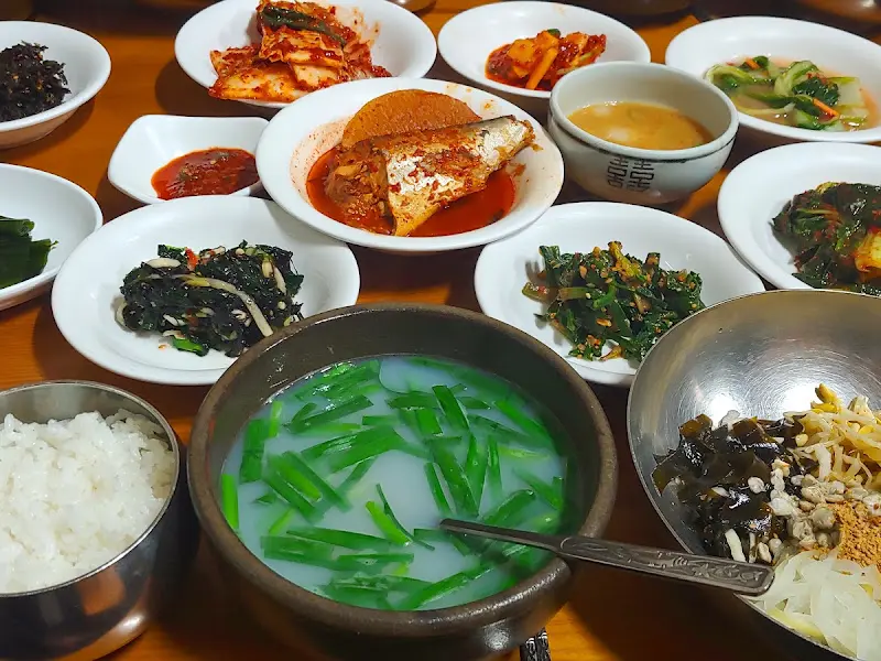 재첩진국과 비빔밥