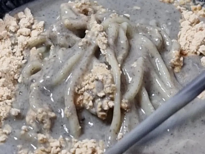 콩국수 면발 클로즈업