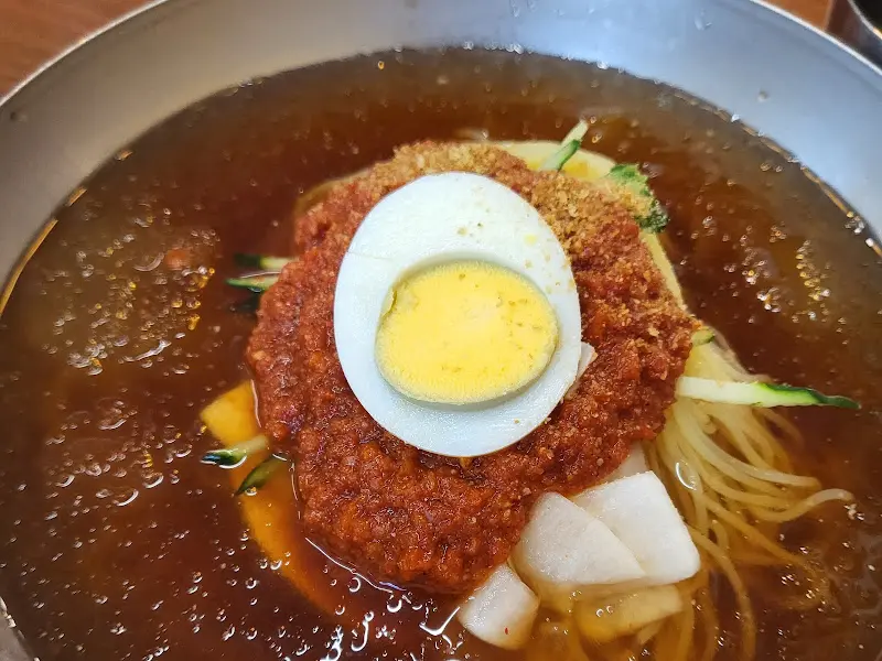 물밀면의 아름다운 자태